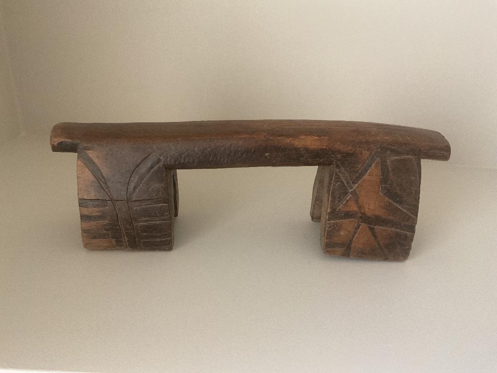 Afrikaans hoofdsteun, Ophalen