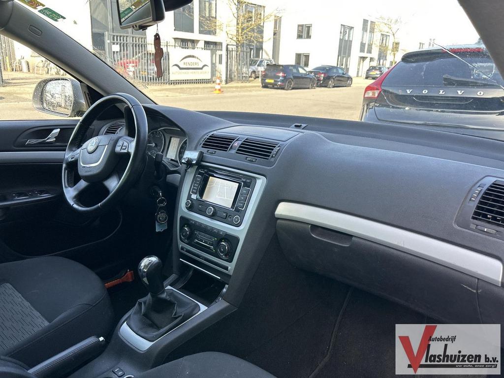 Skoda Octavia Combi 1.6 TDI Greenline Business Line | Climat, Auto's, Skoda, Beige, Te koop, 114 g/km, Overige kleuren