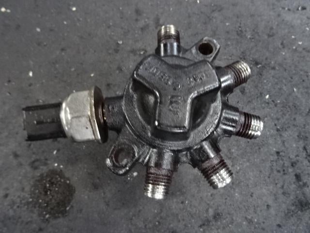 RAMPE D'INJECTION Renault Kangoo Express (FC) (R9144Z010D), Utilisé, Renault