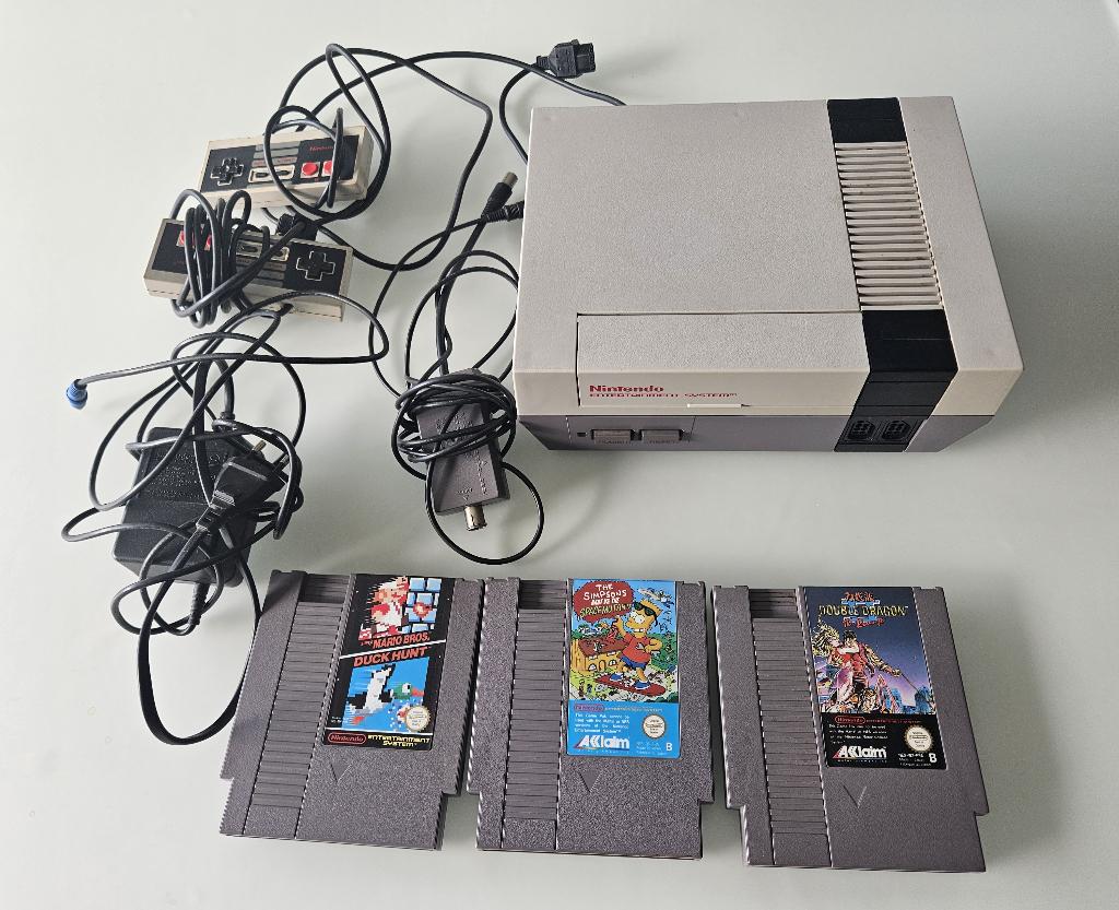 Nintendo NES console met 3 games, Games en Spelcomputers, Spelcomputers | Nintendo NES, Ophalen of Verzenden