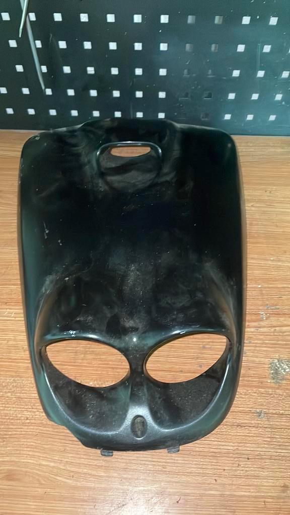 Koplamp houder mbk booster ng, Fietsen en Brommers, Brommeronderdelen | Algemeen, Gebruikt, Kap, Ophalen of Verzenden