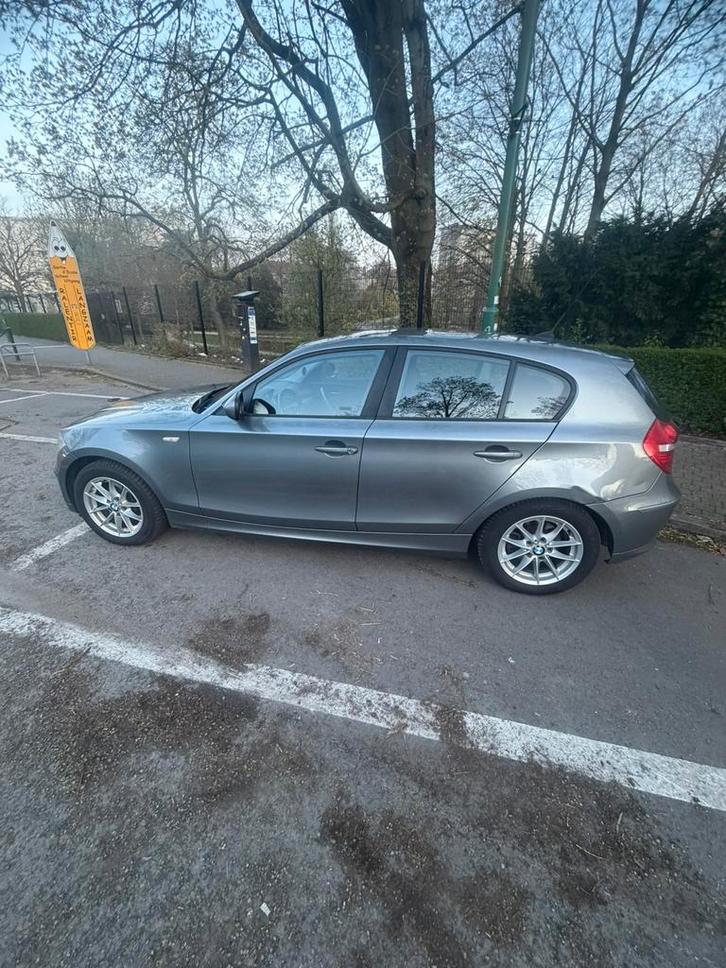 Bmw 116i 2010, Autos, BMW, Particulier, Série 1, Caméra de recul, Régulateur de distance, Alarme, Bluetooth, Ordinateur de bord