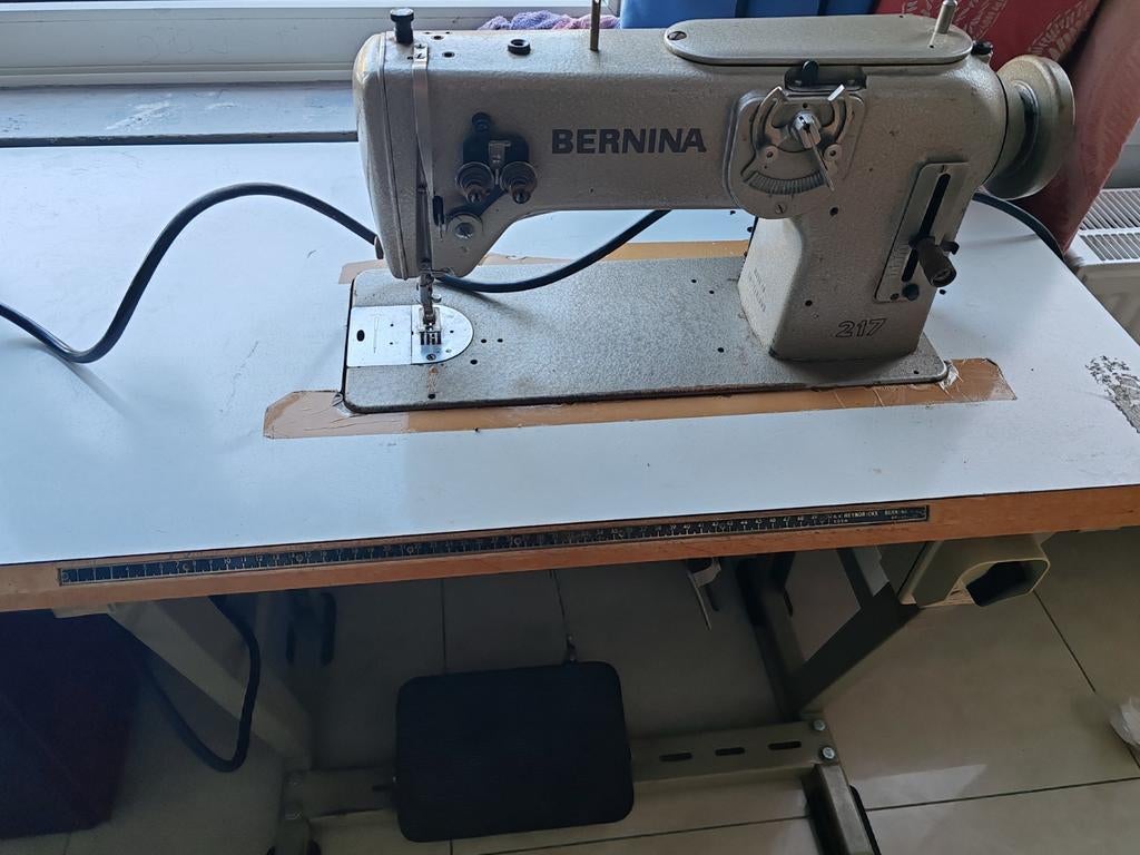 Machine à coudre industrielle bernina, Antiquités & Art, Enlèvement