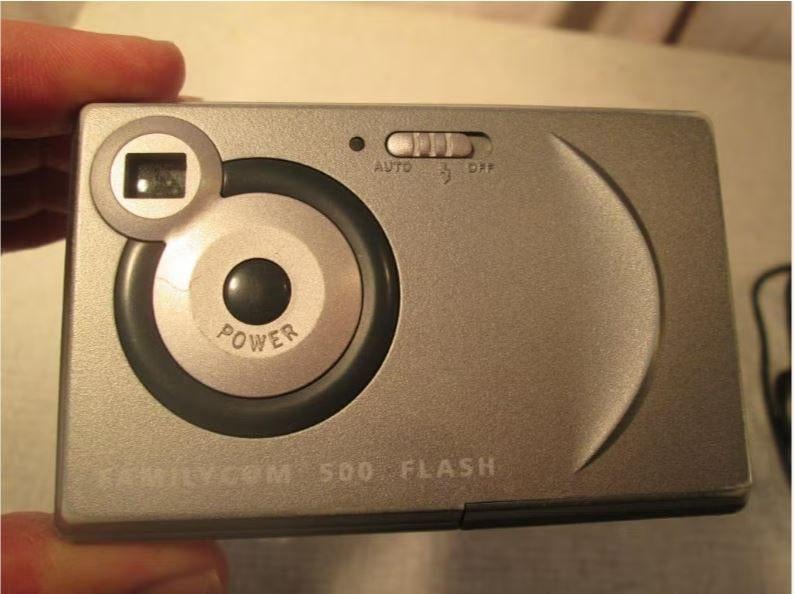 Prima Digitale Camera - Trust FamilyCam Flash 500, Ophalen of Verzenden, Zo goed als nieuw, Compact