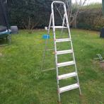 Échelle en bon état 5 marches prix 40 €, Échelle