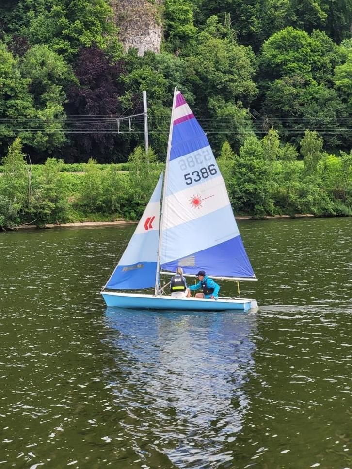 Laser 2 Regatta - 2 personen - klaar om te varen, Watersport en Boten, Open zeilboten, Gebruikt, Laser, 3 tot 6 meter, Polyester