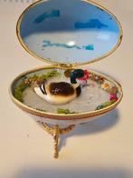 œuf en porcelaine. (Inspiré de Fabergé), Antiquités & Art, Enlèvement ou Envoi