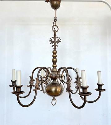 Antieke luster beschikbaar voor biedingen