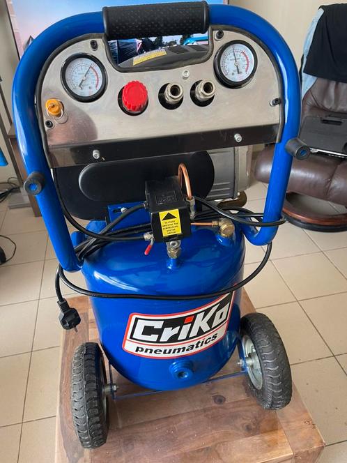 Criko zo goed als nieuw 1 x gebruikt geweest, Doe-het-zelf en Bouw, Compressors, Zo goed als nieuw, Ophalen