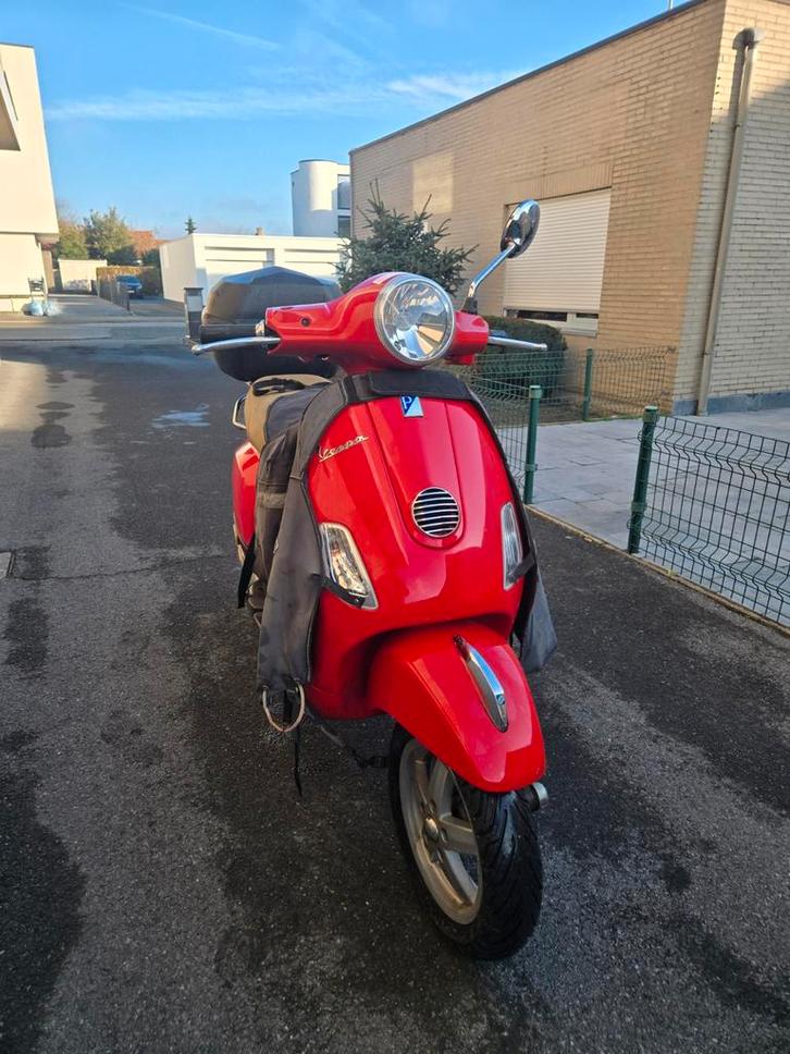 Vespa lx50 klasse B scooter, Vélos & Vélomoteurs, Scooters | Vespa, Enlèvement