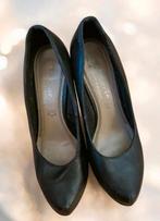 ✨️TAMARIS Pumps echt leer - Maat 37✨️, Kleding | Dames, Schoenen, Tamaris, Pumps, Zwart, Ophalen of Verzenden