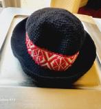 Wollen hoed, Kleding | Dames, Hoeden en Petten, Ophalen of Verzenden, Gedragen