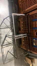 Nachttafel set, Ophalen