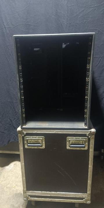 flightcase stolp rack  beschikbaar voor biedingen