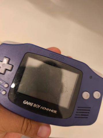 Gameboy Advance + Games beschikbaar voor biedingen