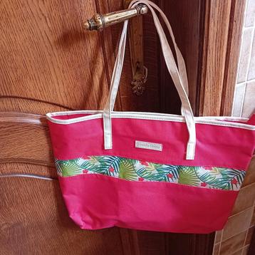 Nieuwe strandtas Mariella Lorenzi beschikbaar voor biedingen