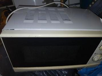four micro onde 0496811660, Electroménager, Enlèvement ou Envoi, Moins de 45 cm, Utilisé, Four