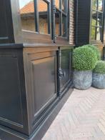 massief houten vitrinekast/buffetkast GRATIS LEVERING, Huis en Inrichting, Ophalen of Verzenden, Zo goed als nieuw
