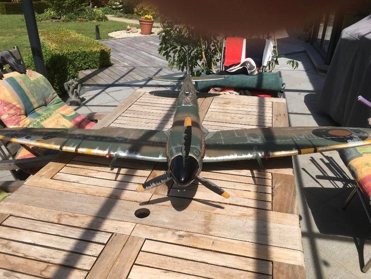 Maquette avion, Hobby & Loisirs créatifs, Modélisme | Avions & Hélicoptères, Utilisé, Avion, Enlèvement