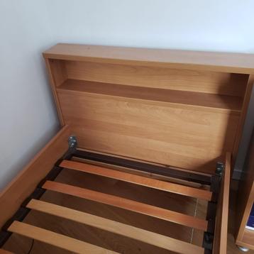 Lit et bureau a vendre excellente qualité, Enlèvement, Comme neuf, Autres types