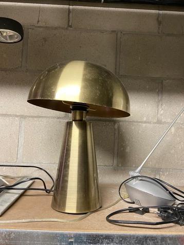 Lamp  beschikbaar voor biedingen