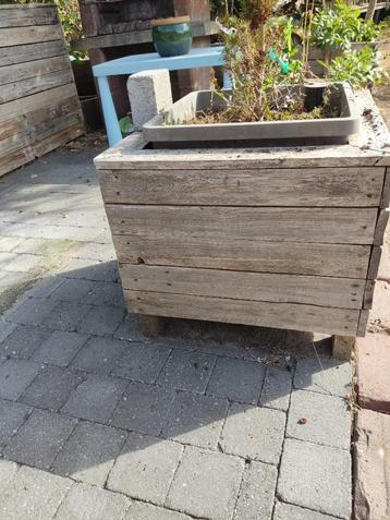 te koop plantenbakken beschikbaar voor biedingen
