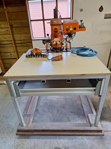 Blum Minipress boormachine beschikbaar voor biedingen