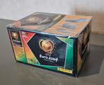 Panini Euro 2004 - Boîte complète de 100 sacs., Enlèvement ou Envoi, Neuf