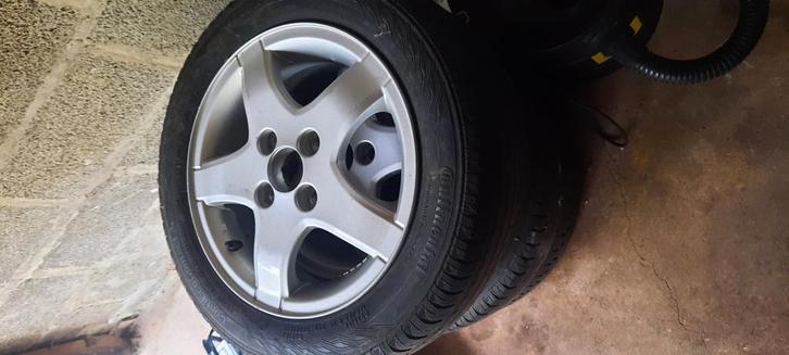 Set Toyota, Peugeot, Citroën (stadsauto), Auto-onderdelen, Banden en Velgen, Banden en Velgen, 14 inch, 155 mm, Personenwagen