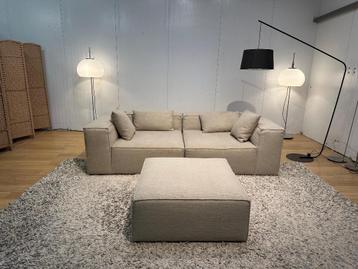 Beige Bolia Cosima 3-zits + Hocker – Garantie, NP: €7.500 beschikbaar voor biedingen