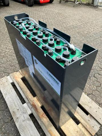 Diversen 24v 465Ah tractiebatterij