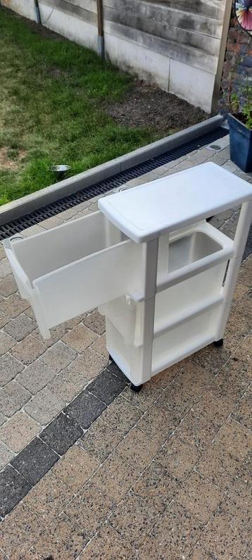 Ladekastje met 3 schuiven  beschikbaar voor biedingen