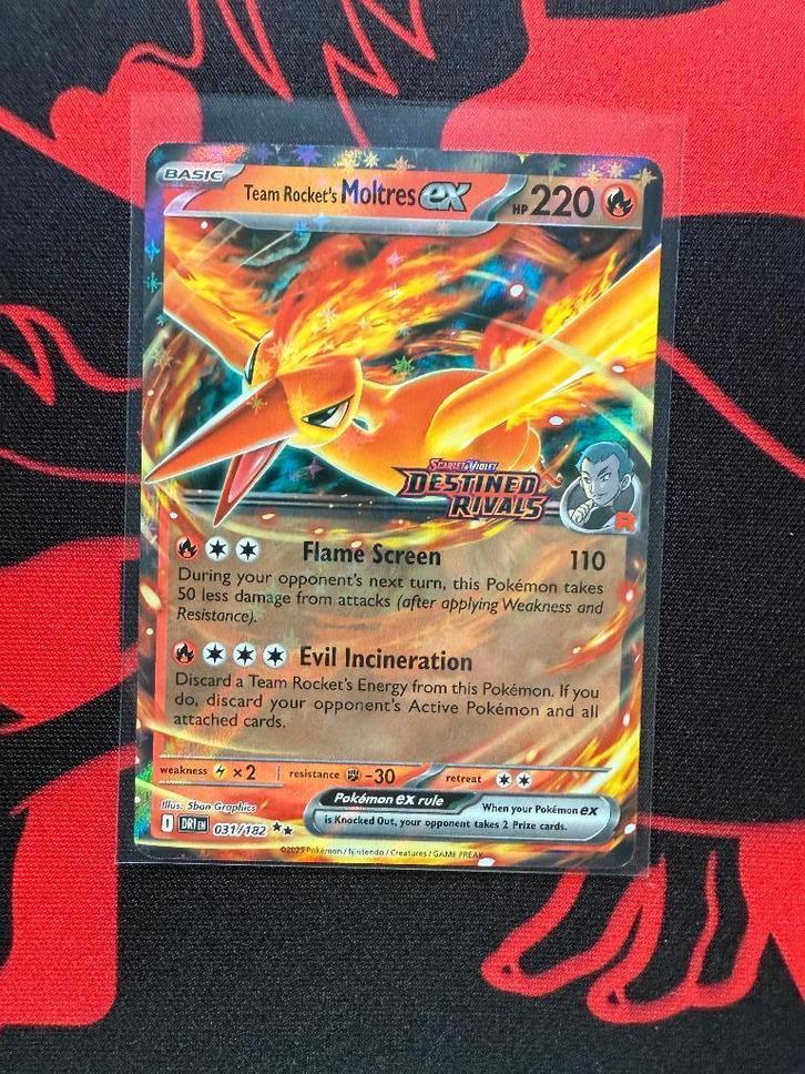 Team Rocket's Moltres ex - 31/182 Destined Rivals PROMO!, Hobby en Vrije tijd, Verzamelkaartspellen | Pokémon, Zo goed als nieuw