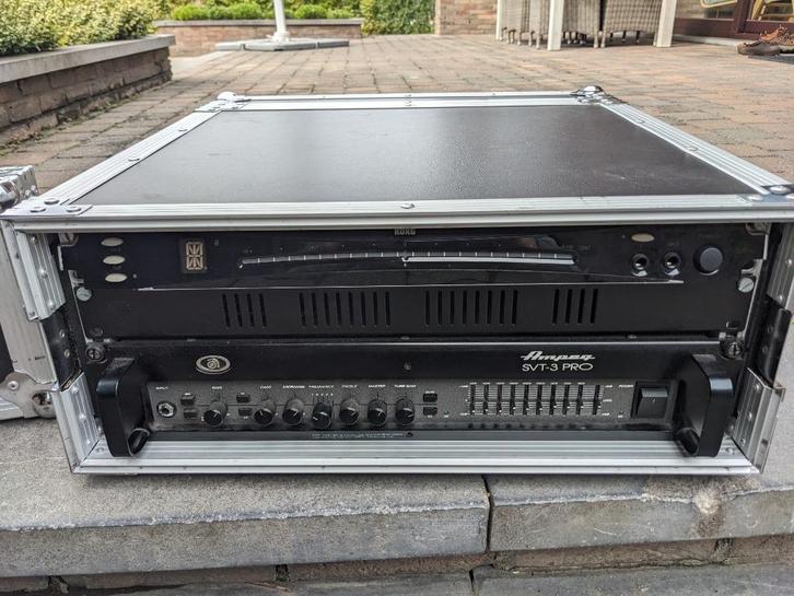 Ampeg SVT-3 PRO + Case + Tuner, Muziek en Instrumenten, Versterkers | Bas en Gitaar, Zo goed als nieuw, Basgitaar, 100 watt of meer