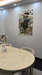 Cadre louis vuitton, Enlèvement