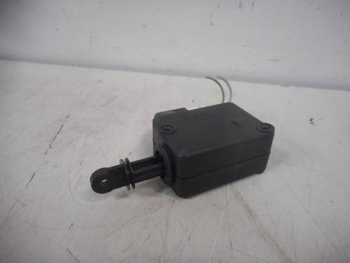 CENTRALE VERGRENDELING MOTOR ACHTERKLEP Volvo S40 (VS), Auto-onderdelen, Overige Auto-onderdelen, Volvo, Gebruikt