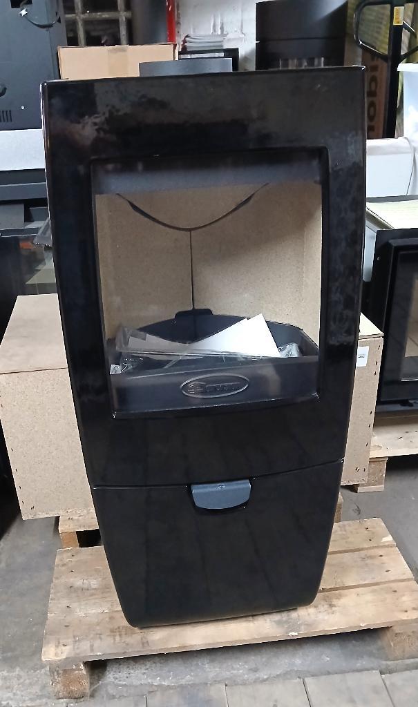 SALE nieuwe Dovre Sense 200 in de zwarte emaille versie, Huis en Inrichting, Kachels, Nieuw, Vrijstaand, Houtkachel, Hout, Ophalen of Verzenden