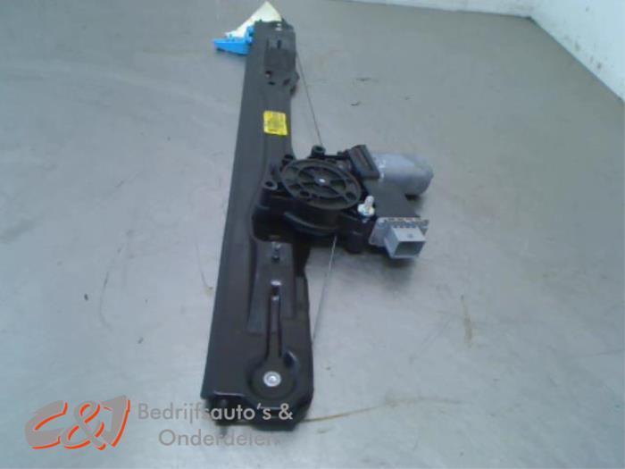 Ruitmechaniek 2Deurs links-voor van een Opel Combo, Auto-onderdelen, Ruiten en Toebehoren, Opel, Gebruikt, 3 maanden garantie