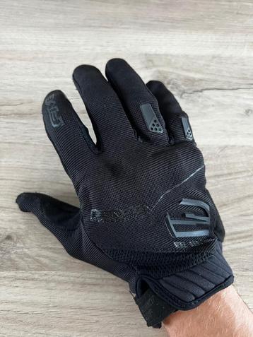 Gants moto neuf 