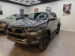 TOYOTA HILUX INVINCIBLE 2.8 D4D MHEV 204 PK 2025 10KM NIEUW, Automaat, 4 deurs, Euro 6, 4 cilinders