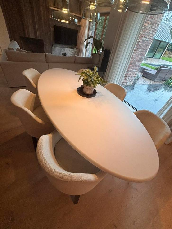 Prachtige mortex ovale muundo tafel, Huis en Inrichting, Tafels | Eettafels, Nieuw, 100 tot 150 cm, 200 cm of meer, Vijf personen of meer