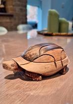 Handgesneden houten schildpad doosje, Ophalen