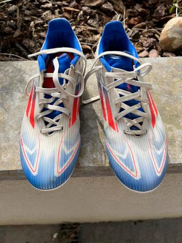 Chaussures de foot Adidas F50 beschikbaar voor biedingen