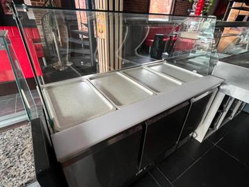 Saladetoonbank beschikbaar voor biedingen
