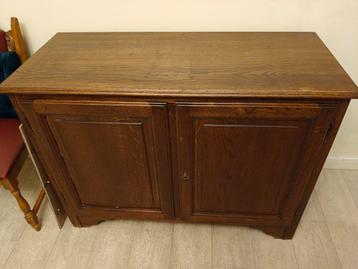 Meuble en bois  beschikbaar voor biedingen