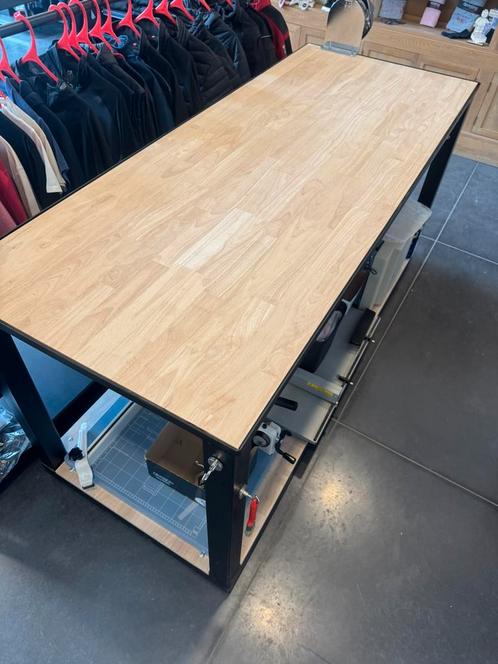 TE KOOP – Stevige werktafel, Doe-het-zelf en Bouw, Werkbanken, Nieuw, 170 cm of meer, Ophalen