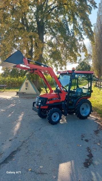 NIEUWE DEMO FIELDTRAC 4x4 met voorlader-cabinne WEGTOELATING beschikbaar voor biedingen