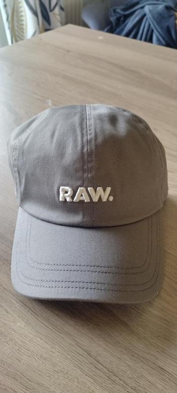 PET merk G-Star Raw  beschikbaar voor biedingen