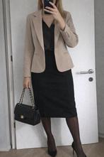 Blazer beige taille 36 avec étiquette de prix ! neuf, Neuf, Enlèvement ou Envoi, Manteau, Taille 36 (S)