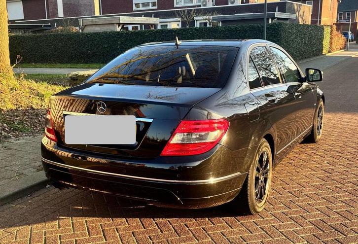Zwarte Mercedes 180 C bouwjaar 2008, Auto's, Mercedes-Benz, Particulier, C-Klasse, Airbags, Airconditioning, Bluetooth, Centrale vergrendeling